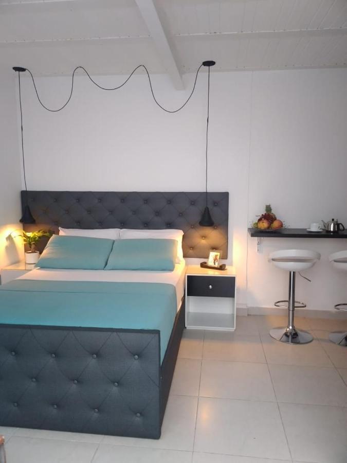 Vip Apartasuites Rosales Medellín Eksteriør billede