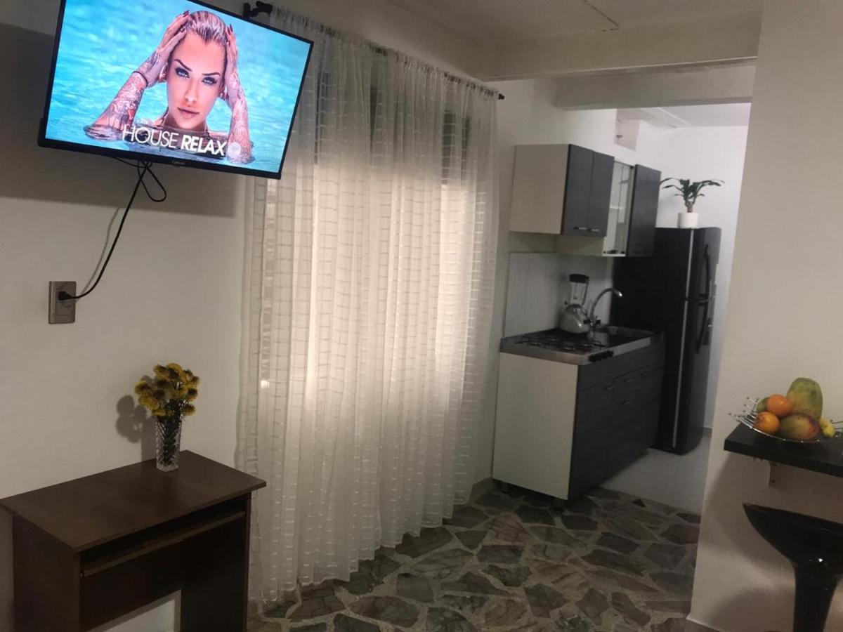 Vip Apartasuites Rosales Medellín Eksteriør billede