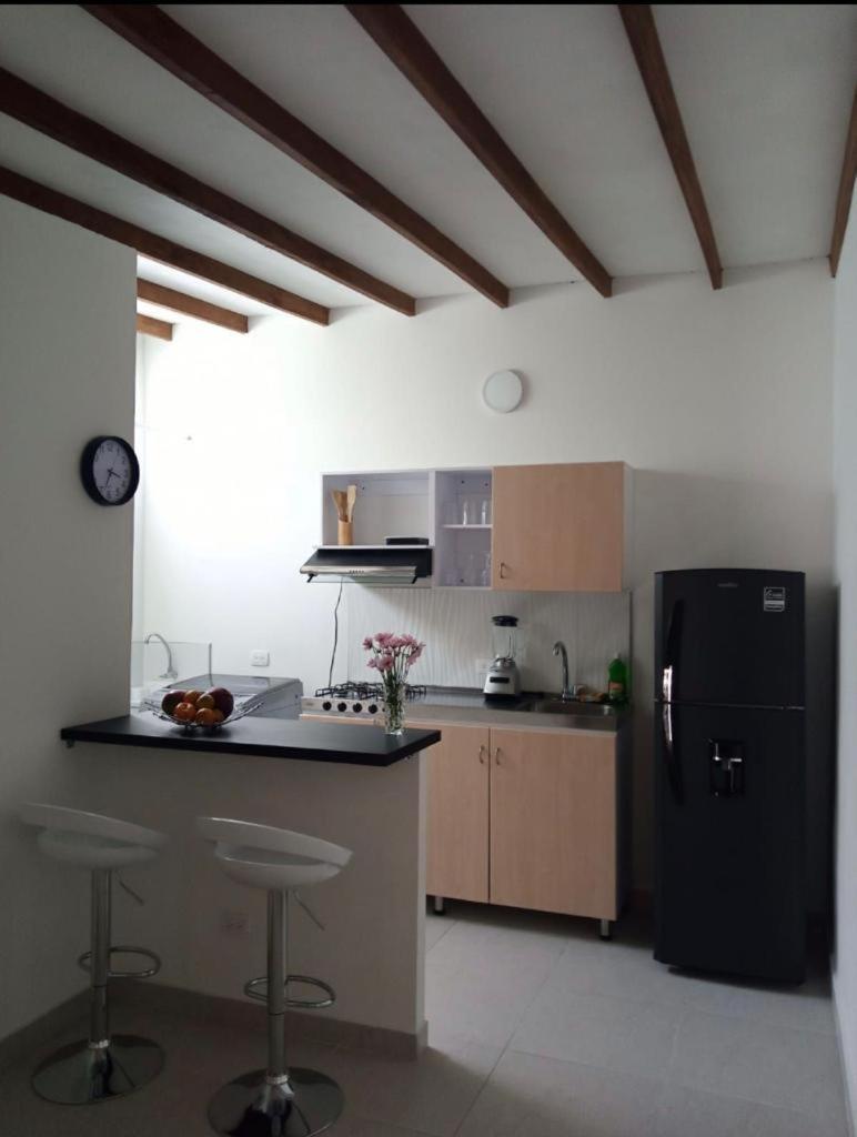 Vip Apartasuites Rosales Medellín Eksteriør billede
